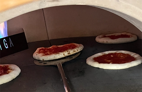 ピザ窯焼き画像